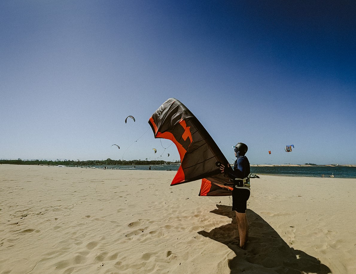 Experiência de Kitesurf na praia