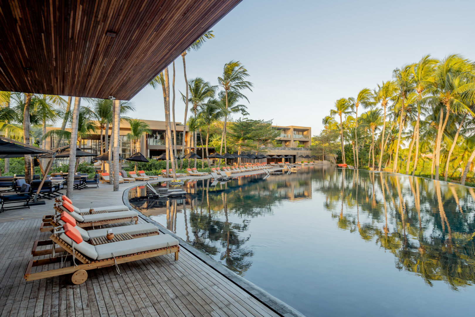 Piscina de borda infinita no Carmel Taíba para aproveitar o fim de ano